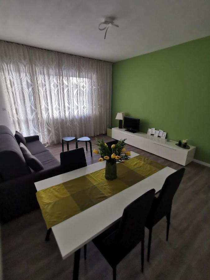 Terra Di Mezzo Apartment Gorizia Bagian luar foto