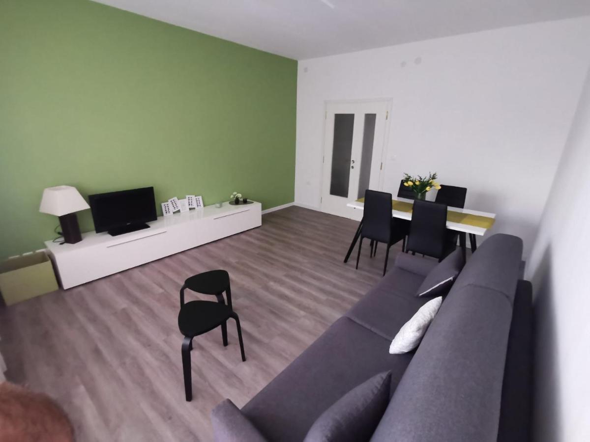 Terra Di Mezzo Apartment Gorizia Bagian luar foto